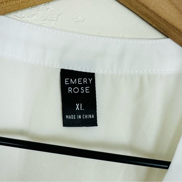 Emery Rose | sheer v neck tank top | XL - Picture 7 of 8